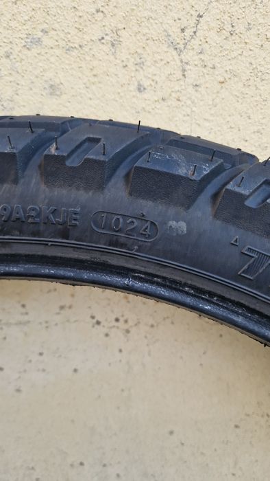 Pneus shinko 90/90-21 e 120/80-18