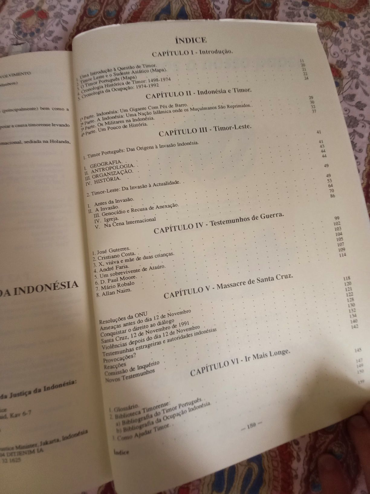 Livro da Escola de Porto de Mós sobre Timor
