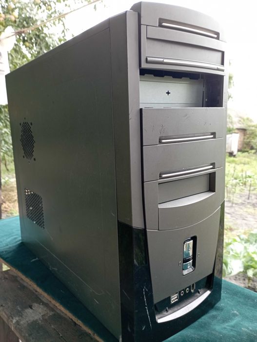 Системний блок. Комп'ютер.