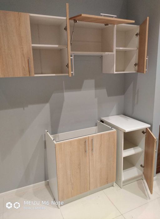 Продам нову кухню.