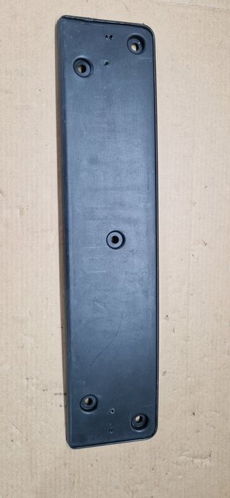 Ramka pod tablice vw golf VII 5ge