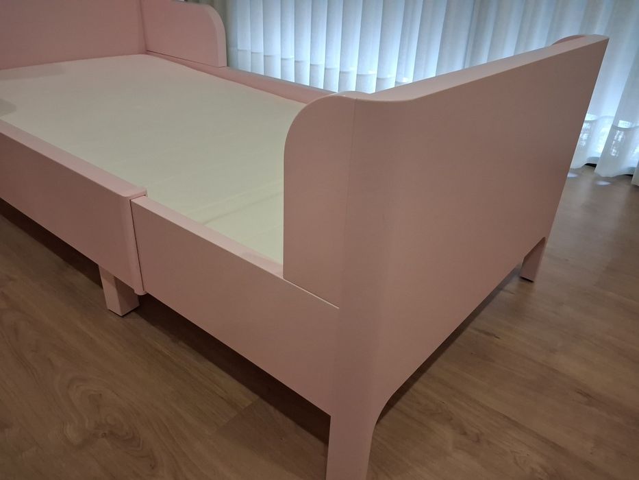 Cama de menina como nova