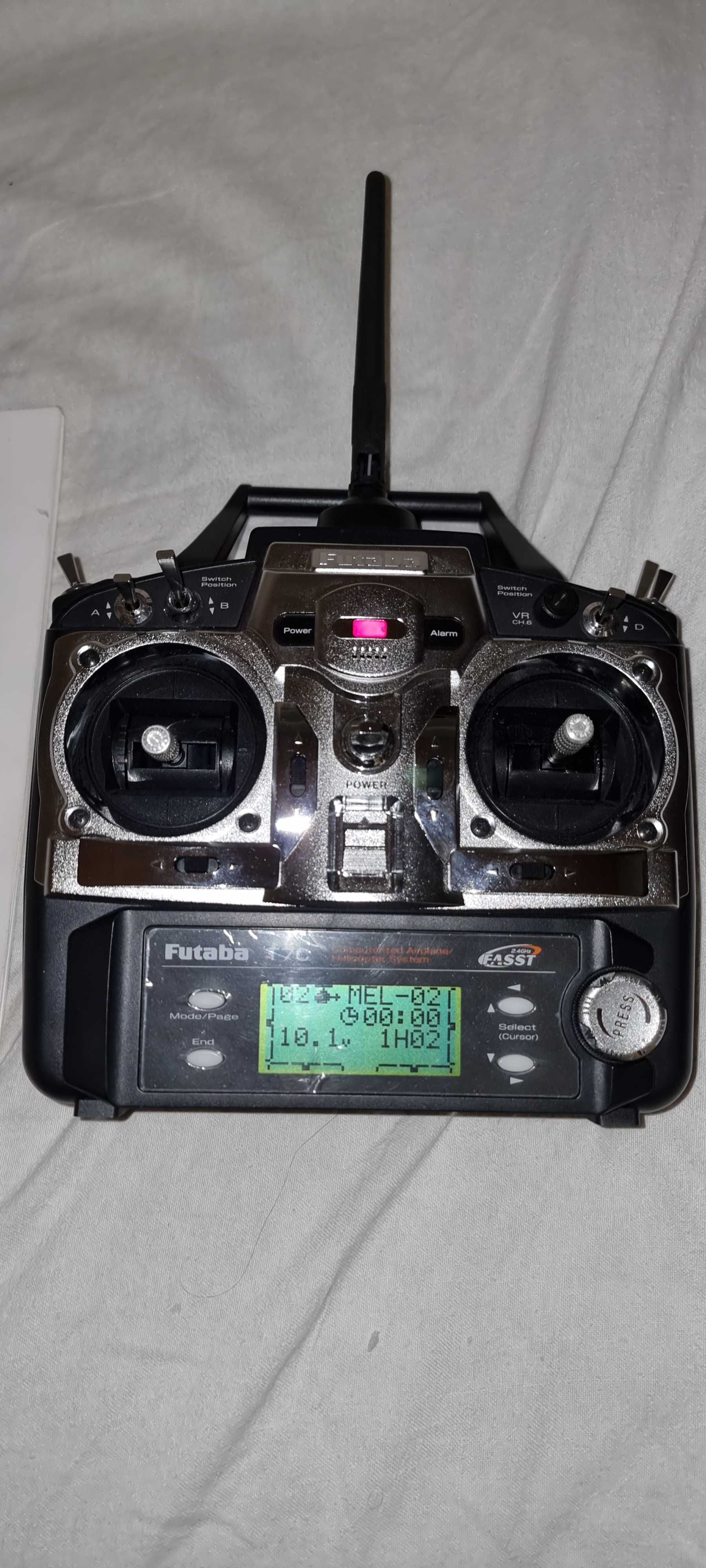 Aparatura Futaba T7C z odbiornikiem R617FS