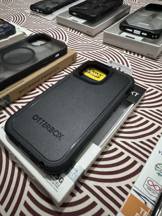 Pack capas 14/15 pro max UAG/APPLE/QUAD LOCK