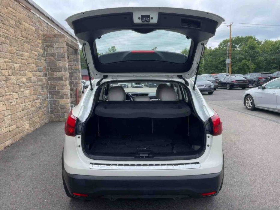 Nissan Rogue Sport SL      2019
