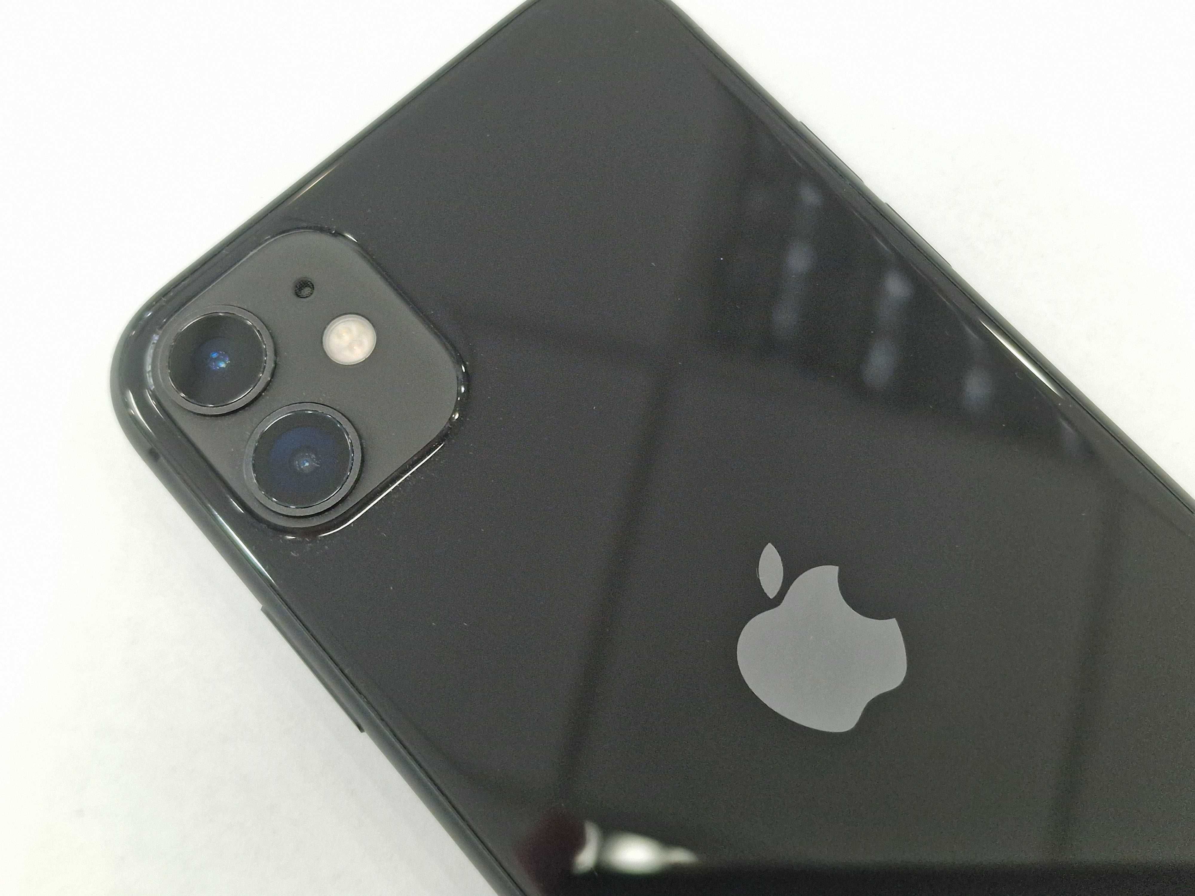 Iphone 11 64GB/ Black/ Czarny/ BAT 100%/ Grade A-/ + ładowarka