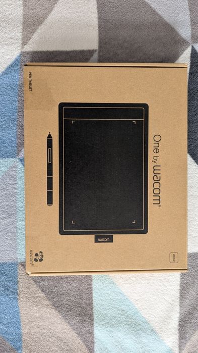 Графічний планшет One by Wacom Medium