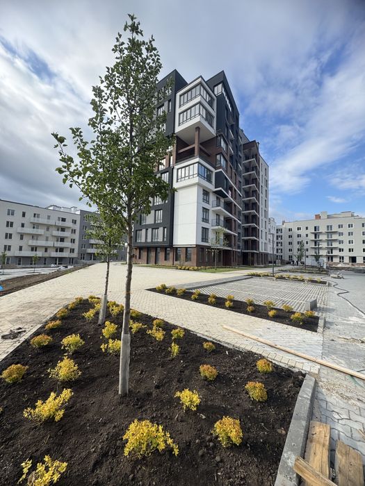 Видова квартира з відкритим балконом в районі вулиці Вовчинецька