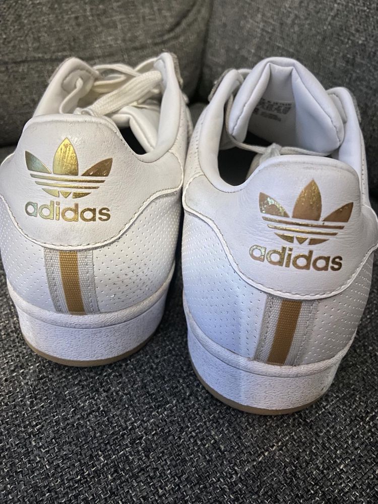 Sapatilhas adidas tamanho 41