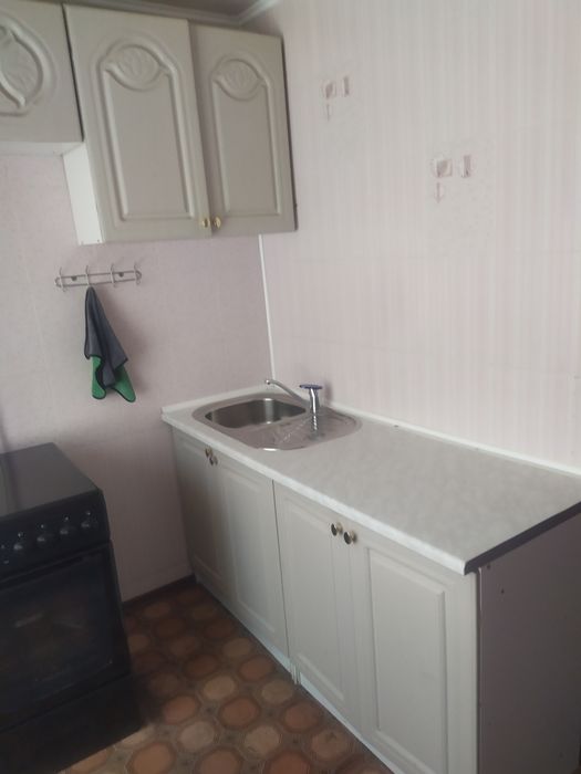 Продам 1 КВ в р-не Крытого рынка (срочно)