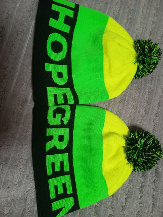 Нові шапки для двійні