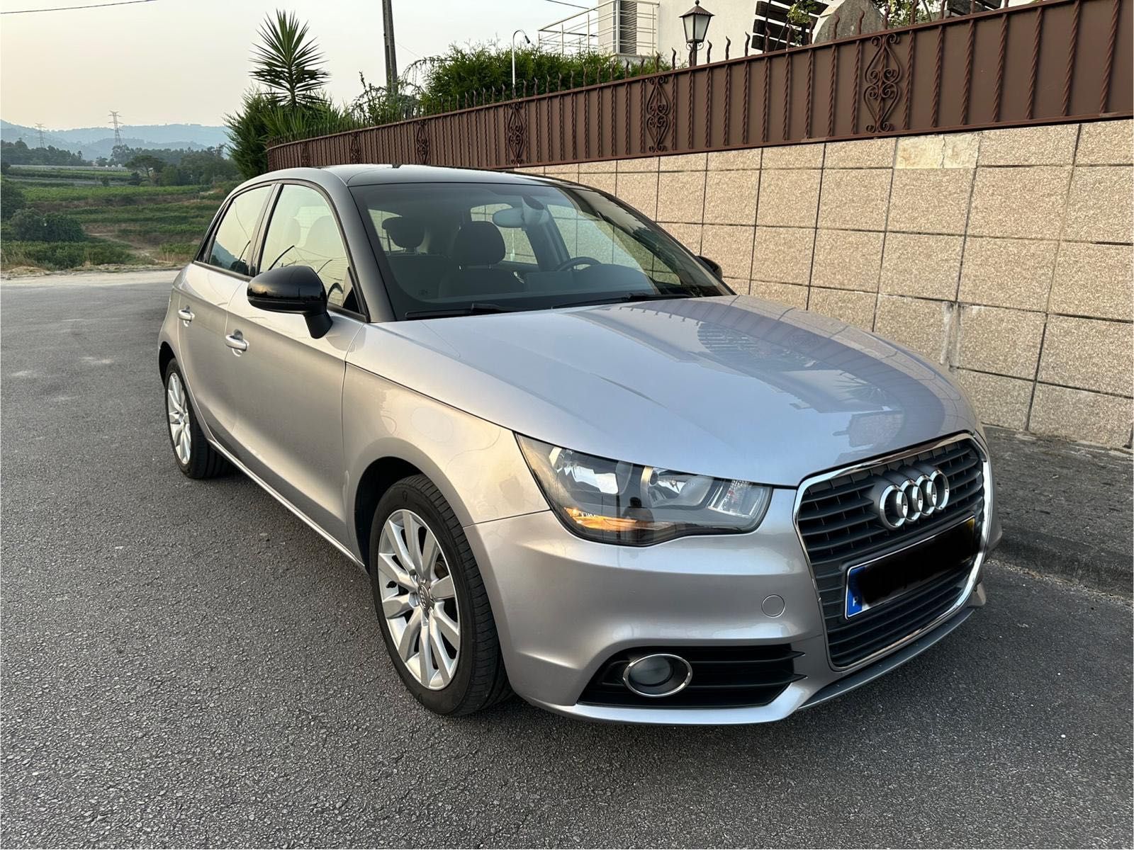 Audi A1 2014 - Muito bom estado!