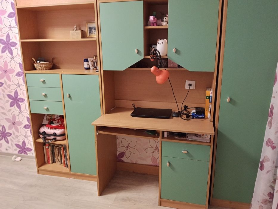 Продам стінку " Юніор"