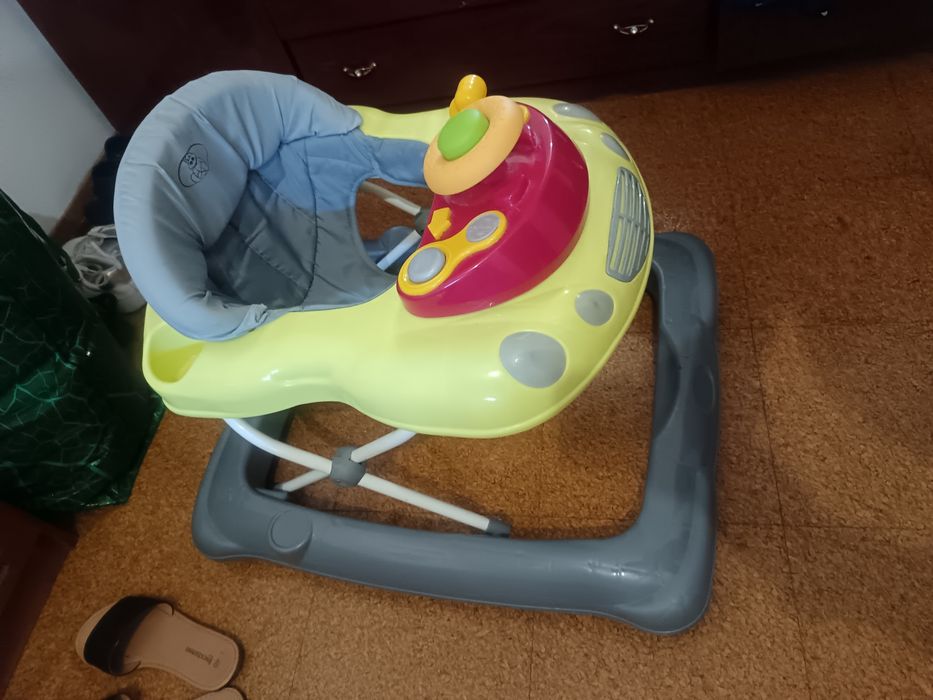 Vendo andador de bebe