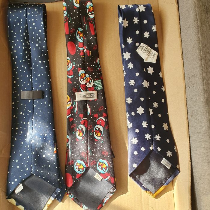 Zestaw krawatów świątecznych (k-10) OK