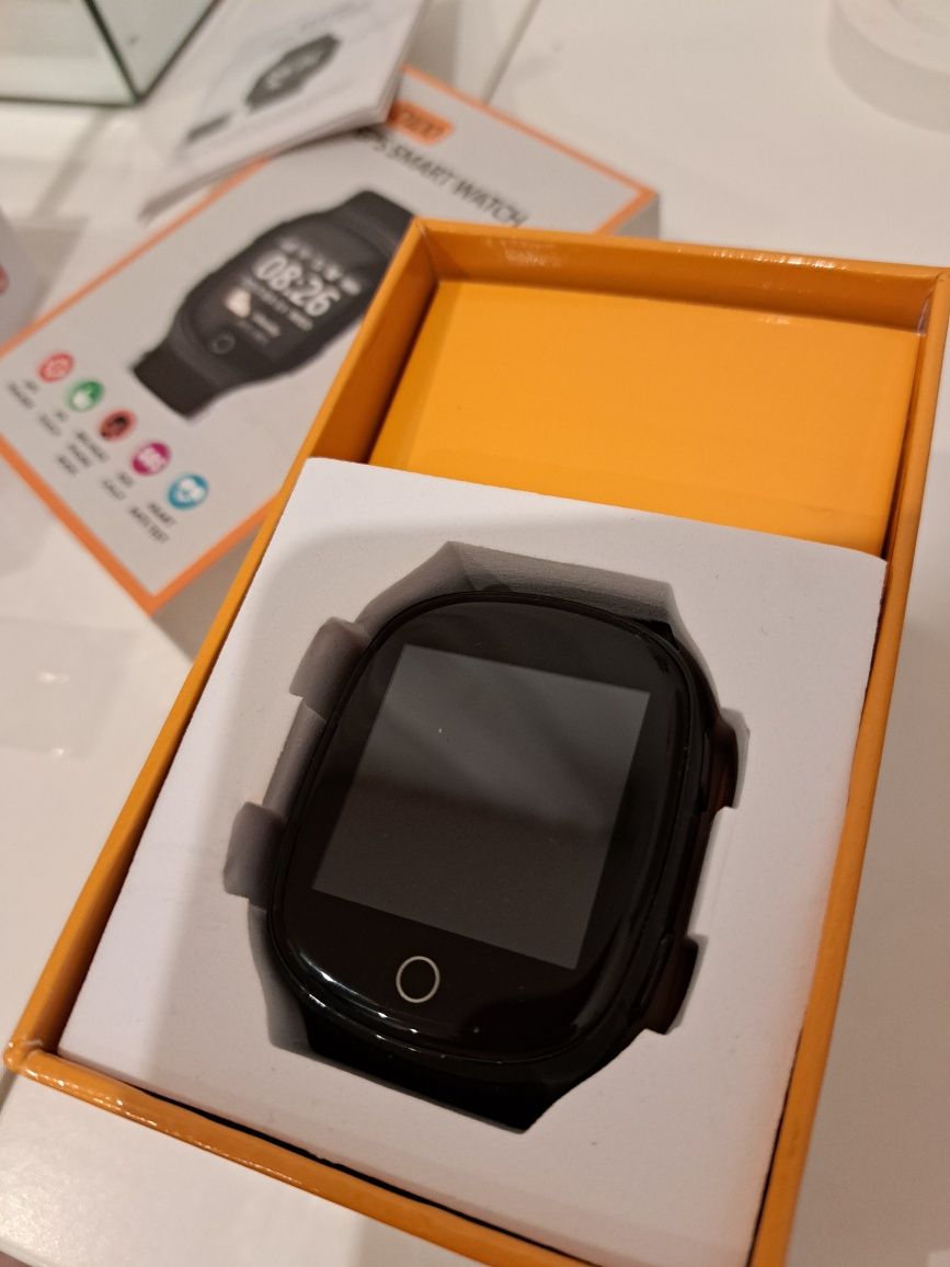 D 100 GPS smartwatche dla seniora