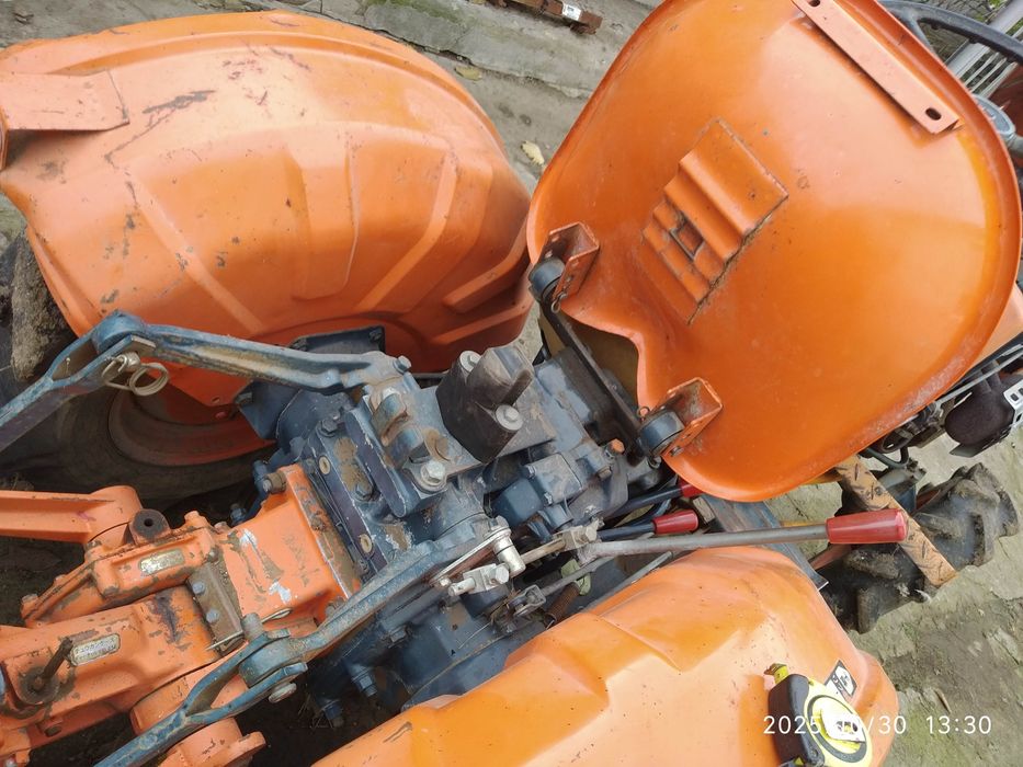 Мини трактор KUBOTA B6000 минитрактор