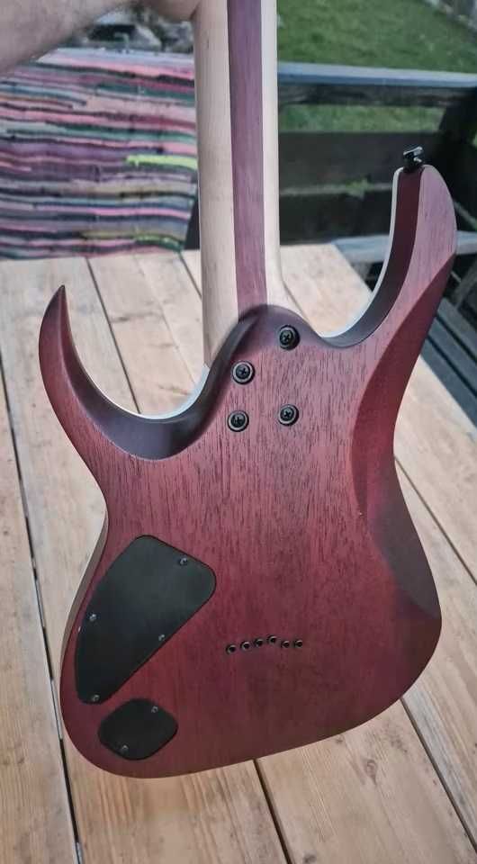 Przepiękna Ibanez RGA Iron Label oddam w dobre ręce