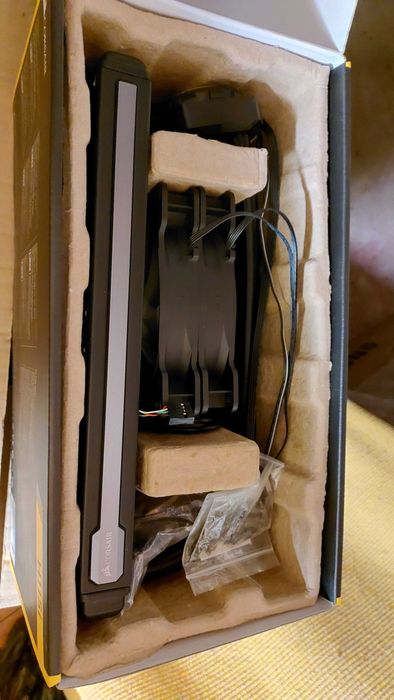 Watercooler Corsair H115i