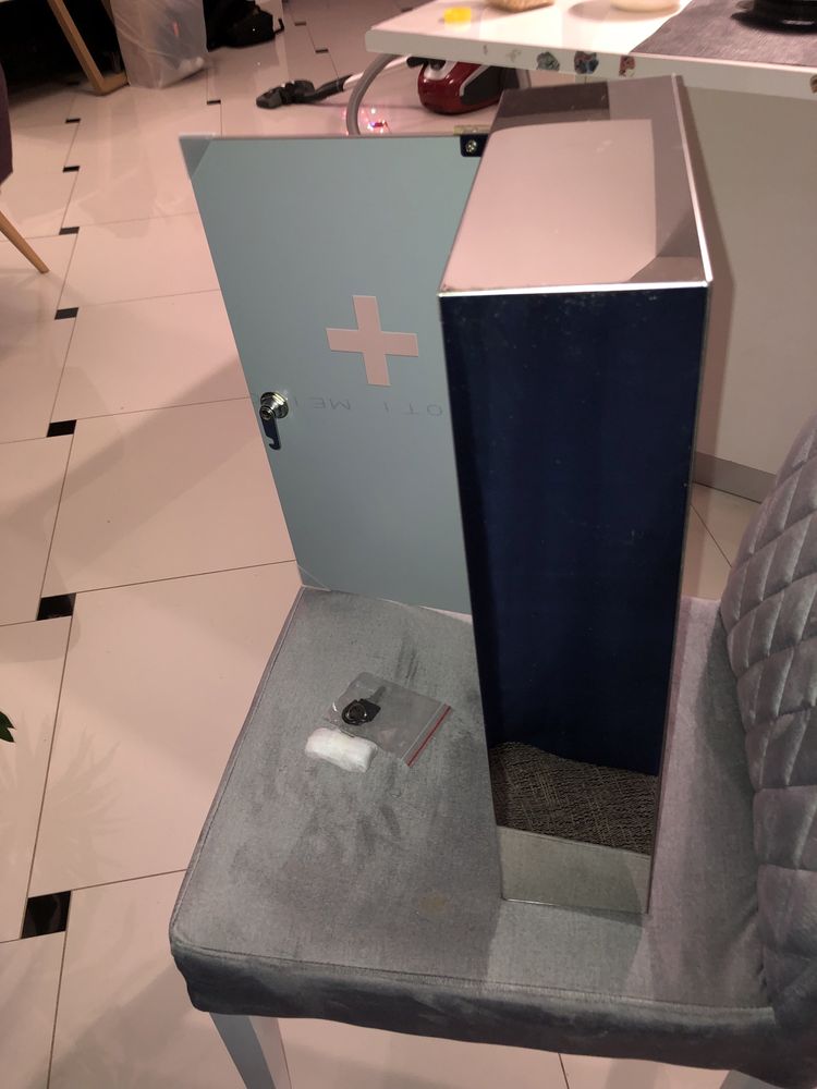 Szafka medyczna Apteczka wisząca z lustrem Pierwsza pomoc domowa Inox