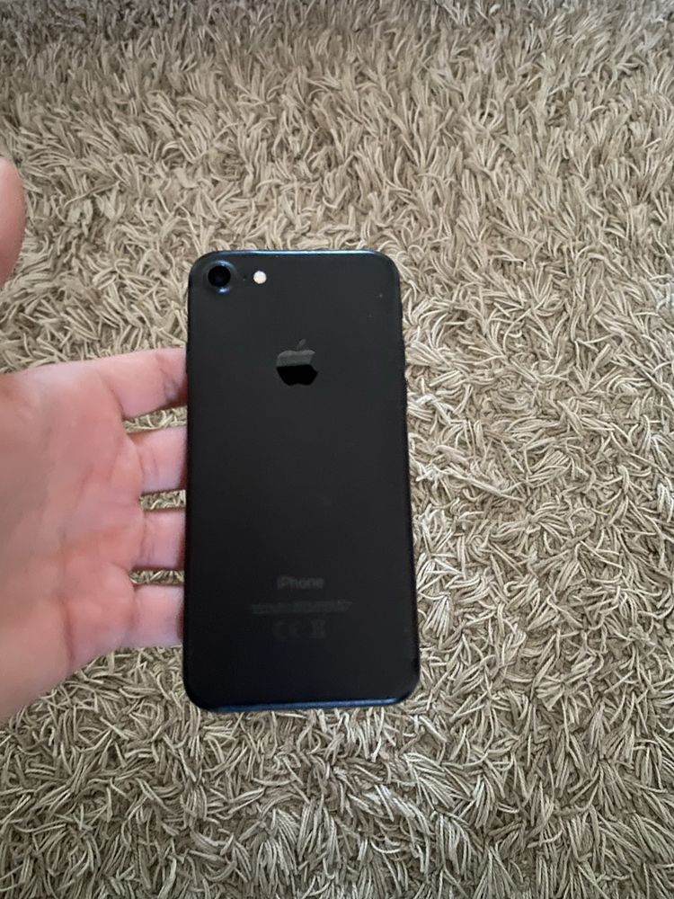 Продам Iphone 7 на запчастини
