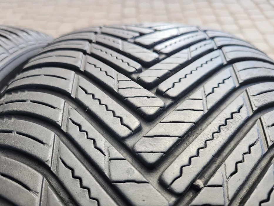 235  / 55 R 19    Hankook   Całoroczne  / Komplet