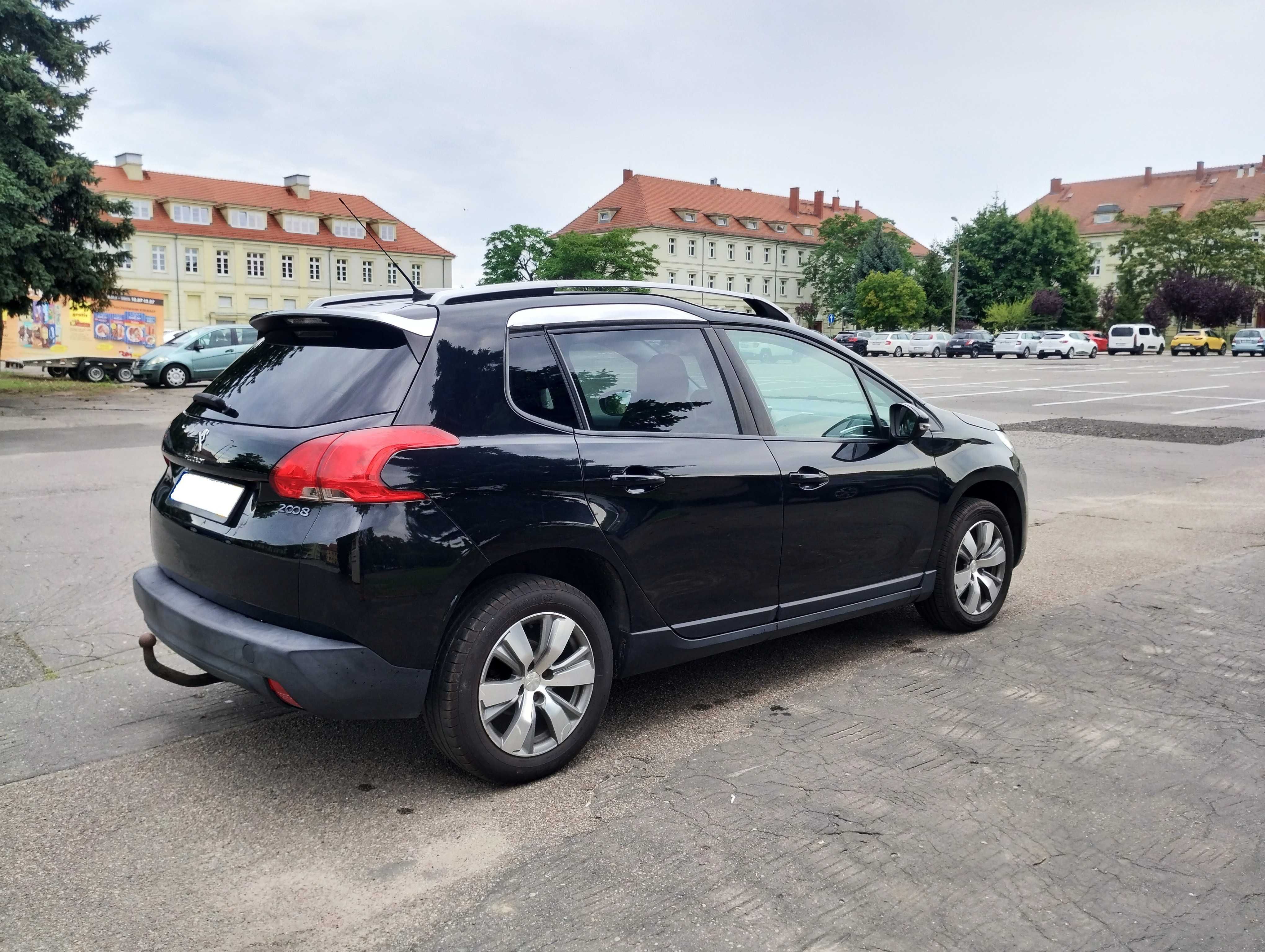 Peugeot 2008 Crossover 1,2 benzyna zadbany nawigacja