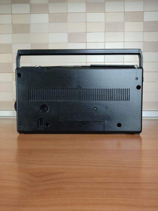 Philips 284 4 BAND radiorecorder