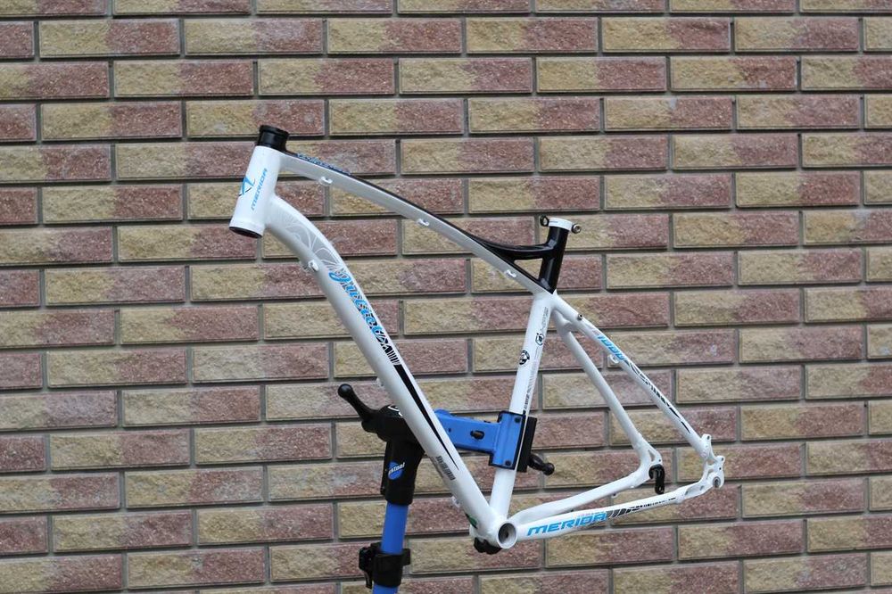 Рама 26: Merida HFS Juliet 1000 L/20/50