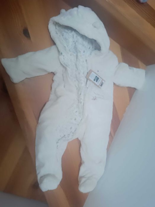 Nowy kombinezon z misia