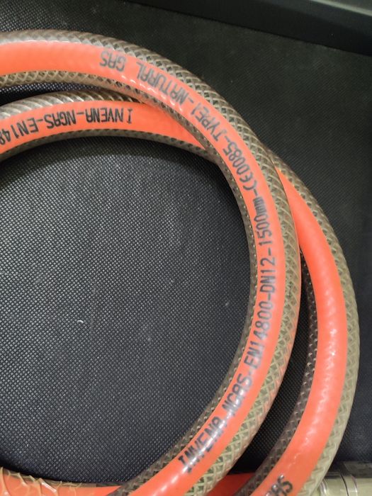 Wąż 1.5m. do kuchenki gazowej bardzo dobry stan bez zniszczen