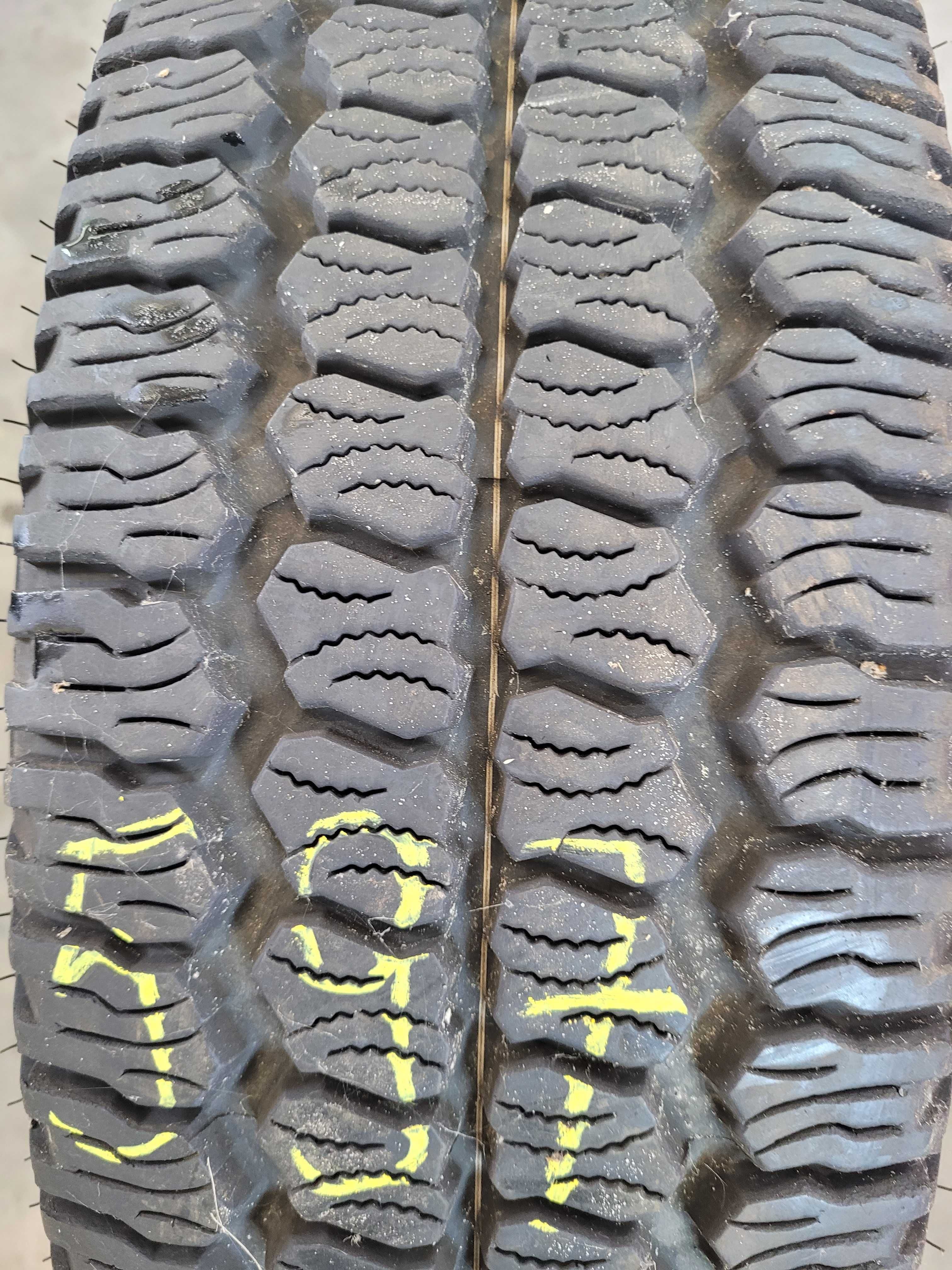 opona maxxis 215/65 16 c
