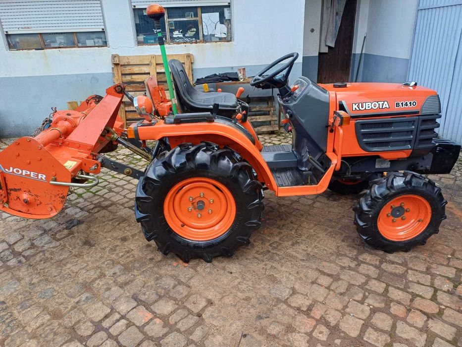 TRATOR KUBOTA B 1410
