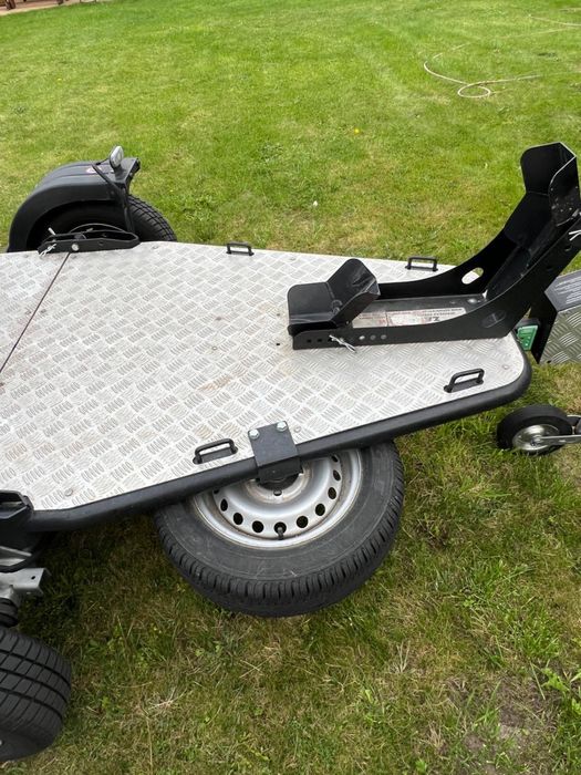 Przyczepa Lorries samochodowa pod motocykl