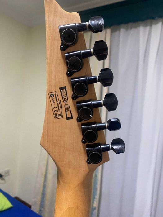 Guitarra elétrica IBANEZ GIO