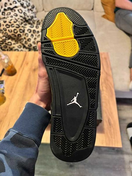 Buty Trampk Jordan 4 retro Thunder R.45