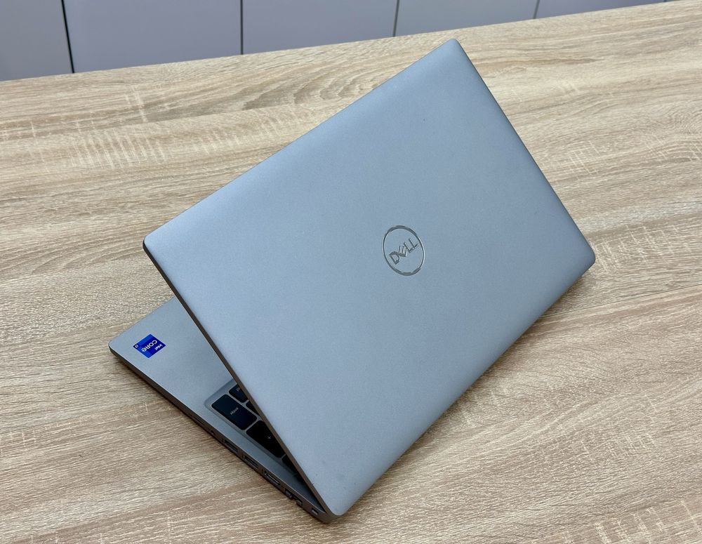 Ноутбук DELL Latitude 5530 i7-1265 16RAM 256SSD NEW