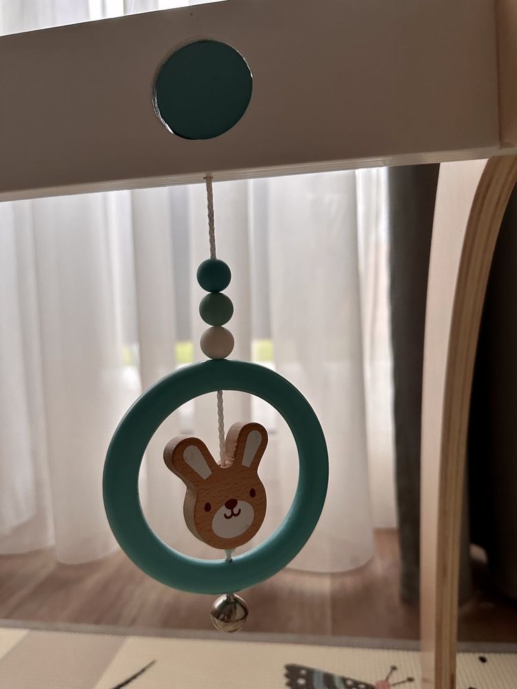 Stojący łuk pałąk aktywizujący dla niemowląt Baby Pop Janod