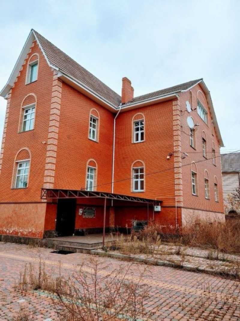 Будинок біля озера в тихому місці, 552425