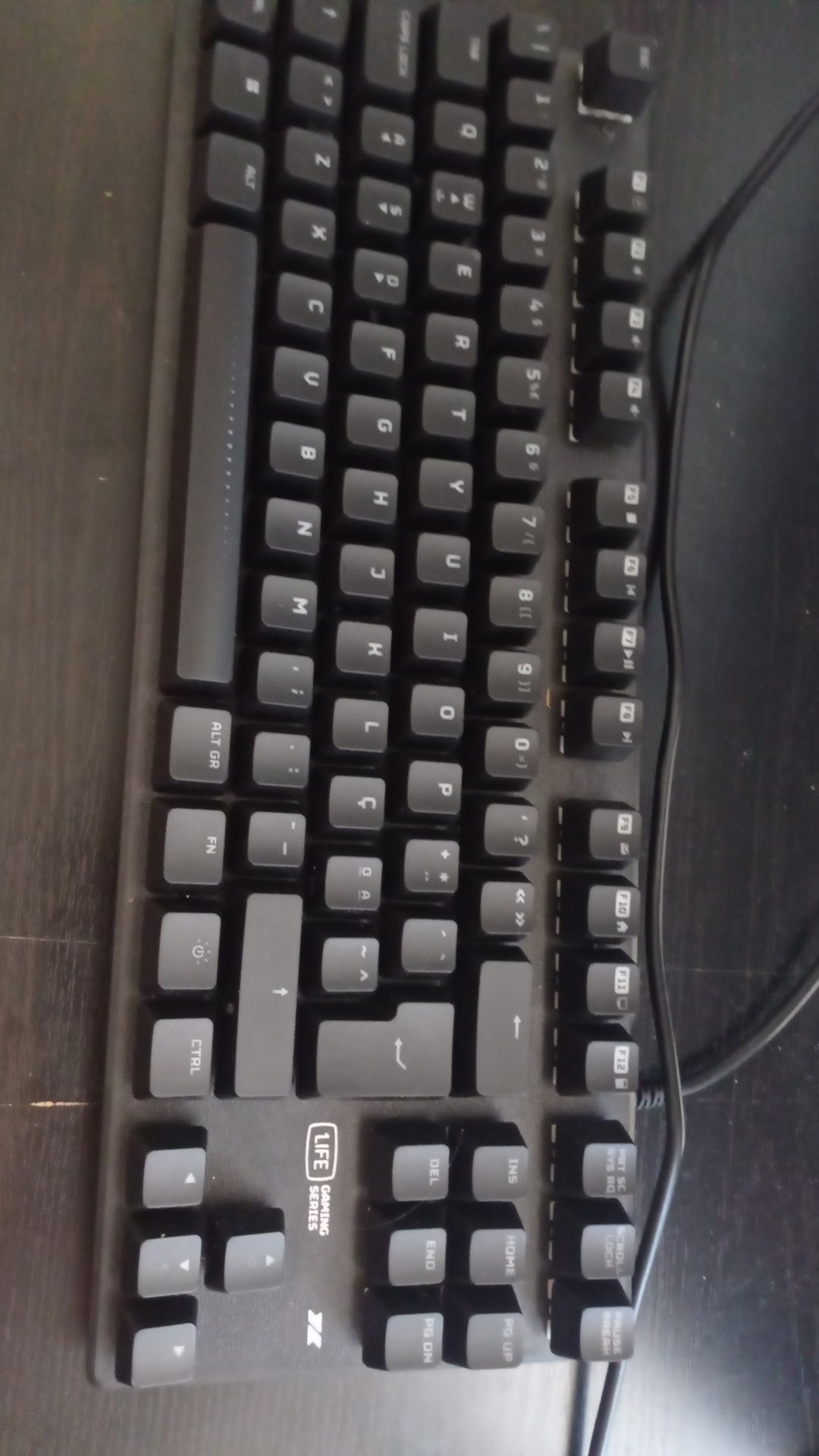 Teclado mecânico (só em dinheiro)