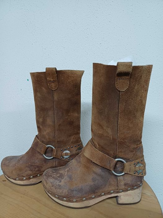 Botas de Cano Alto da Marca Xuz, como novas