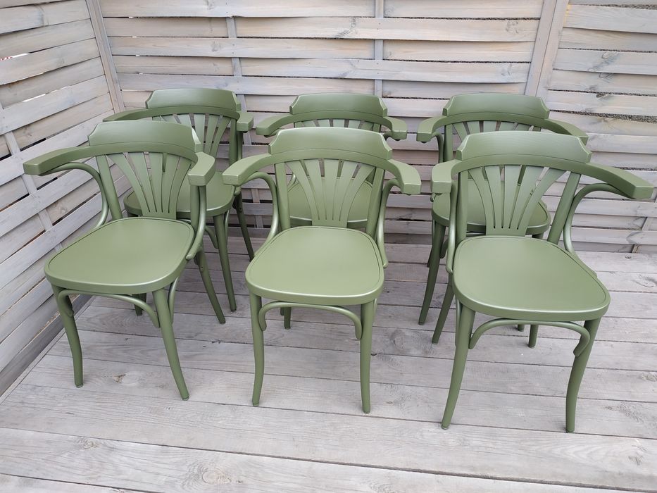 Fameg Thonet krzesła gięte z podłokietnikiem oliwkowe 35szt.