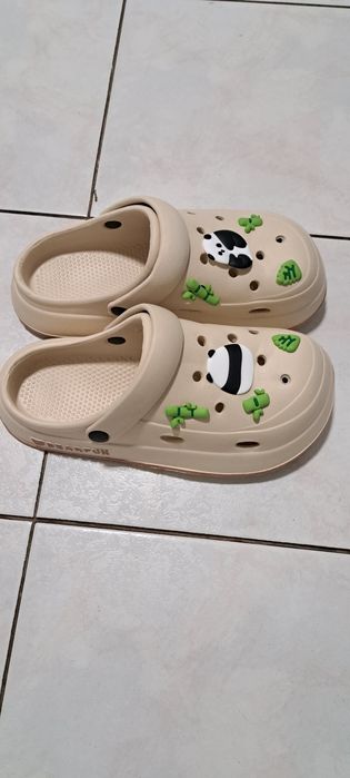 Крокси нові, хорошої якості