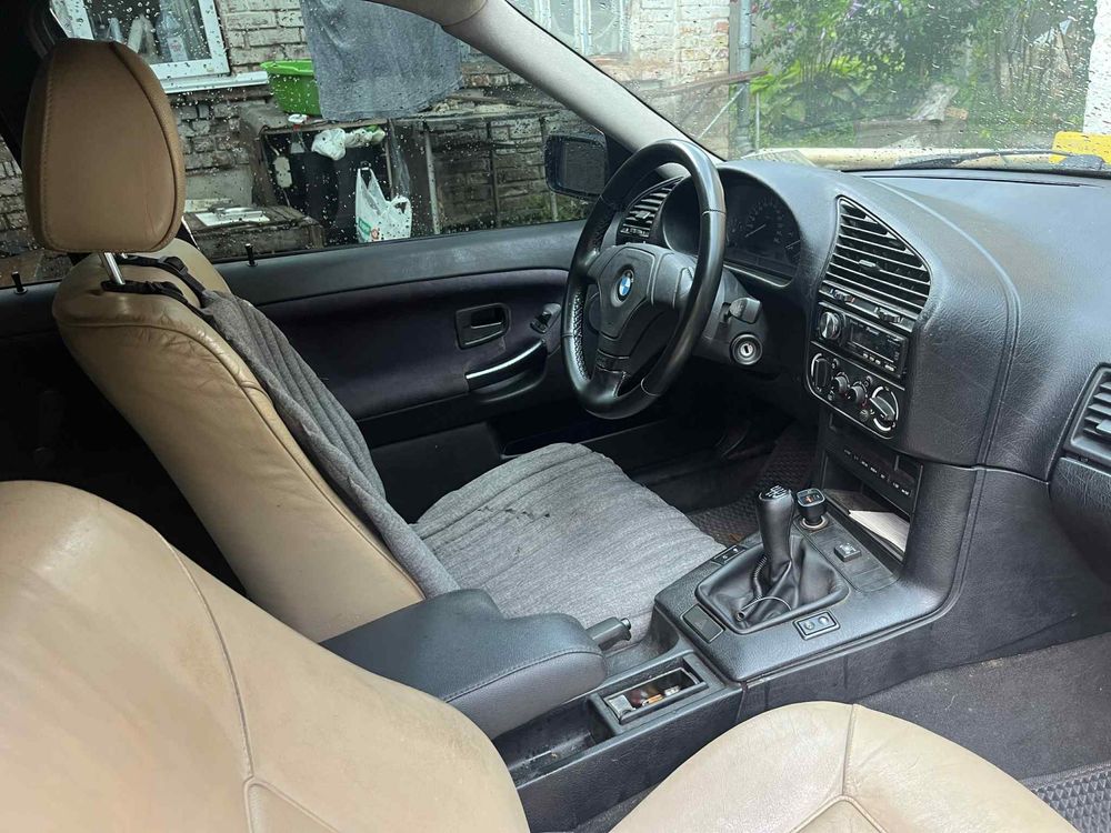 BMW 320i універсал