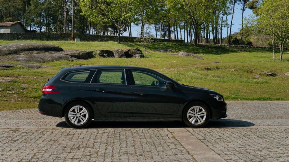 Peugeot 308 SW 1.2 PureTech 110 S&S Active Business – Impecável!