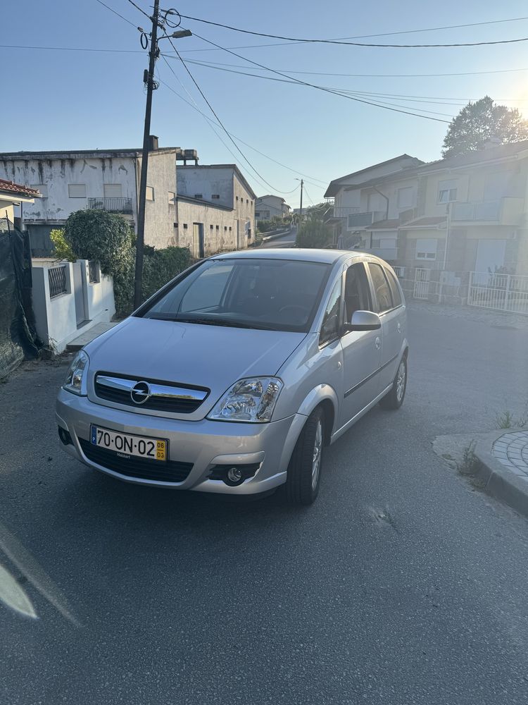 Opel meriva seminovo
