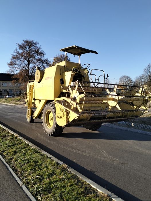Sprzedam kombajn new Holland 1530