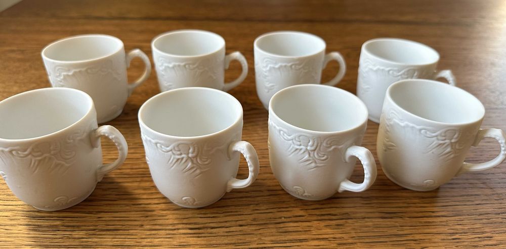 Filiżanki porcelana - 8 sztuk