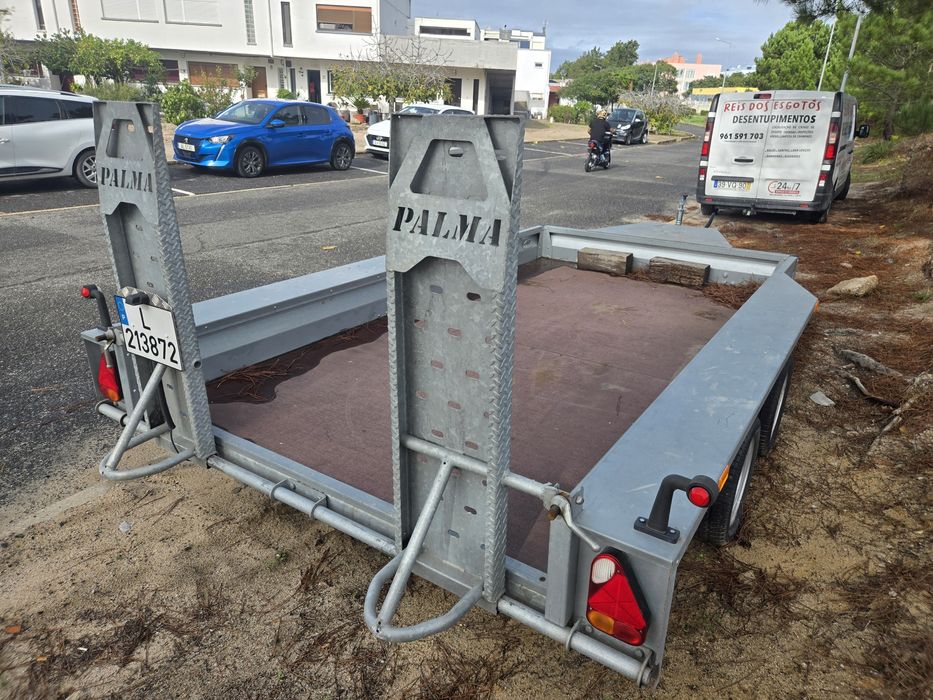 Vendo atrelado porta maquinas palma 3500kg
