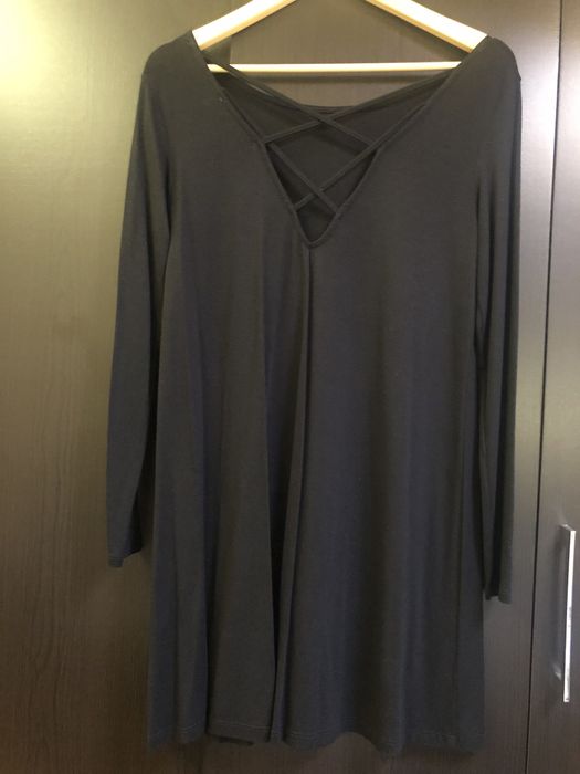 Vestido flores pormenor nas costas